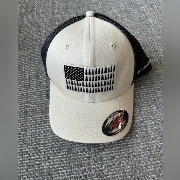 Columbia Other - 🧢 Columbia Black & Cream Tree Flag Mesh Cap – S/M Adjustable – Unisex